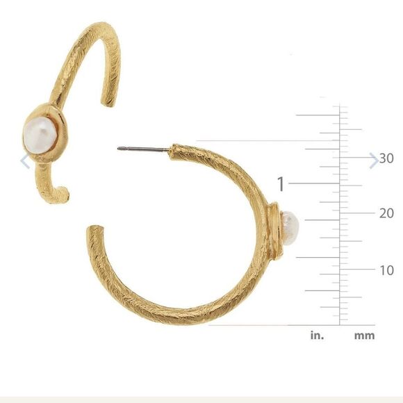 Susan Shaw Elegant Gold Hoop Earrings with Pearl Accent - Picture 1 of 4